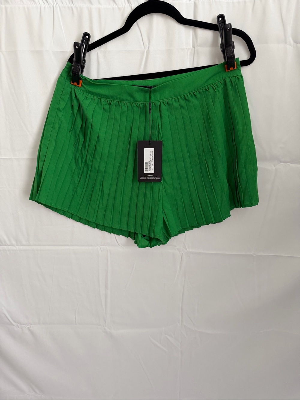 PrettyLittleThing Green Pleated Skort Shorts